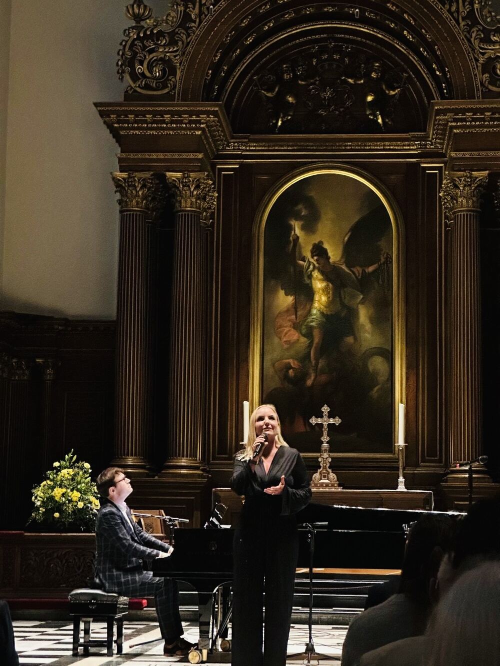 Cameron Richardson performing with Kerry Ellis